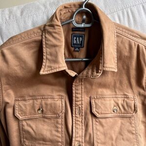 Light brown Gap shirt jacket
